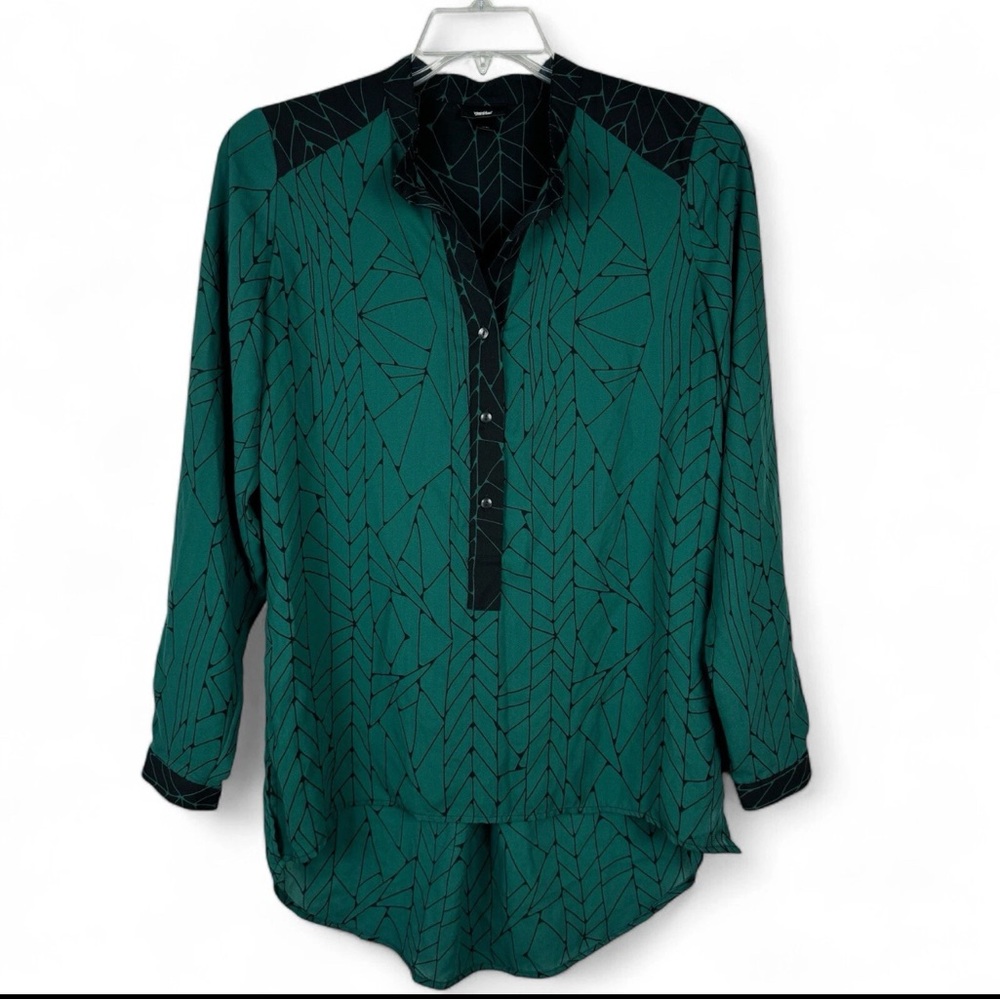Mossimo Supply Co Womens Top Size Medium Teal Black Geo Print Long Sleeves